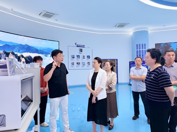 photo_F82B56A7_¸±±¾ photo_F82B56A7_¸±±¾.jpg