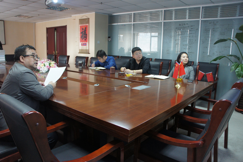 ��ʱ�������ž����ϸھۻ�Բ������