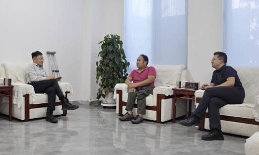 �����вм��˹ذ�Э��᳤�����ݰ����ʱ��������������������ͬı��������